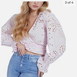 Guess top